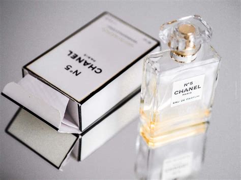 chanel no 5 jadore|Chanel No. 5: de tijdloze klassieker in de parfumwereld .